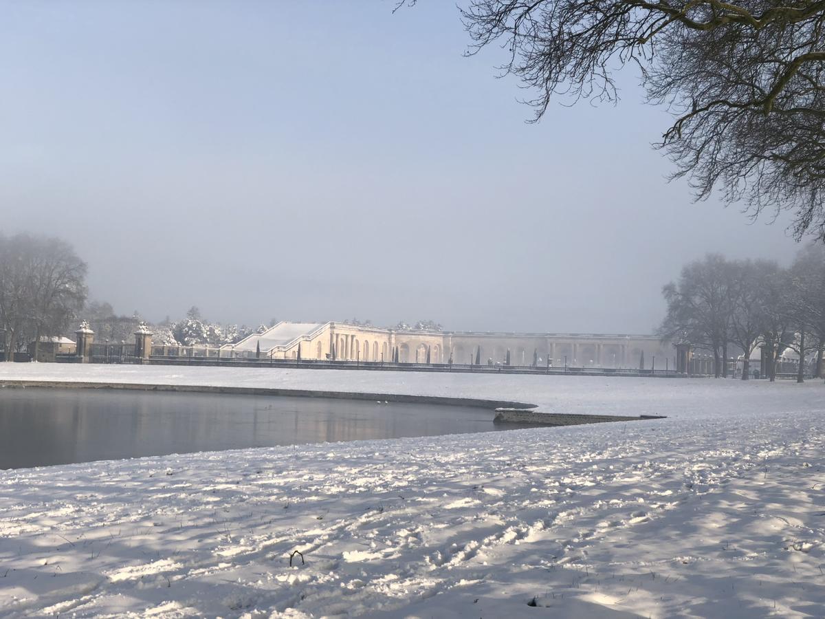 Bed In Versailles - Villa De La Piece D'Eau Des Suisses 外观 照片