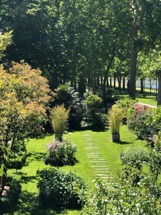Bed In Versailles - Villa De La Piece D'Eau Des Suisses 外观 照片